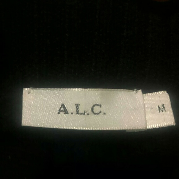 **SOLD** A.L.C. Tracey Wool & Cashmere-Blend One-Shoulder Sweater - Picture 8 of 8